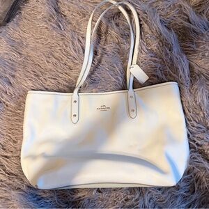 Coach Mint Pebble Leather Tote Bag